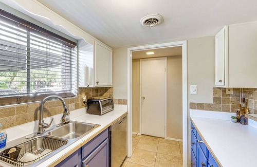Fashion Square House | Steps to Old Town Scottsdale: Townhome w/Pool!