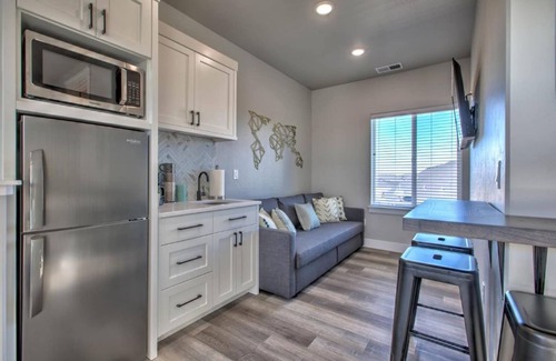 Twin Falls Apartment | Steps to the Canyon Rim w/Fast Wi-Fi & EV Charging