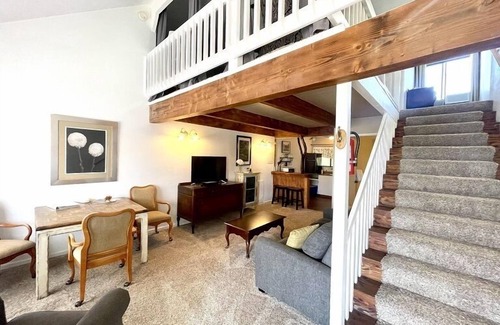 Ahwahnee Cabin | Sterling Suite - Sierra Mountain Lodge
