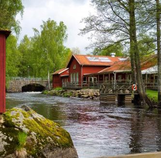 Linneryd Bed & Breakfast | STF Korrö Gårdshotell - B&B