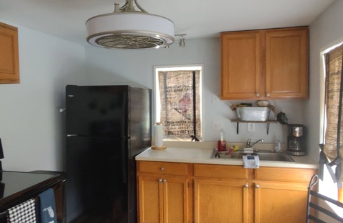 Yalaha Apartment | Stillhouse Hideaway on a Distillery and organic blueberry/blackberry farm