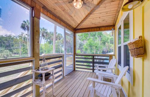 Yankeetown House | Stilt-Style Cottage Less Than 1 Mi to Downtown Yankeetown!