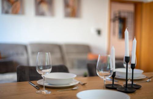 Sued Apartment | Stilvolles Apartment - Boxspringbetten - Netflix