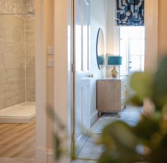 Dalavich Apartment | Stirling Townhouse Apartment Mid