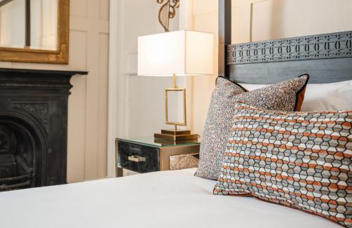 Dalavich Apartment | Stirling Townhouse Apartment Top