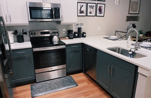 Fort Worth Apartment | Stockyard Suite Texas Luxury w/24hr Gym + Pool