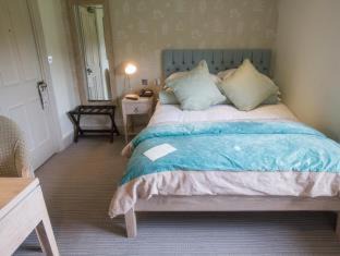 George Green Hotel | Stoke Place- Part of the Cairn Collection