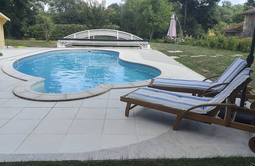 Cezan House | stone cottage in a farmhouse with swimming pool, many activities nearby