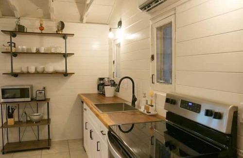 Laurel Park Cottage | Stone Cottage