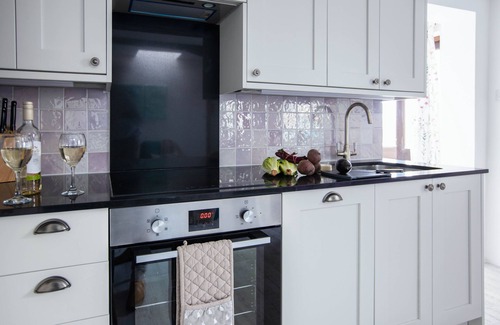 Bude Cottage | Stone Cottage With Indoor Swimming Pool In Stunning Rural Location Near Ocean