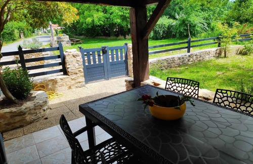 Saint-Remy House | Stone country house