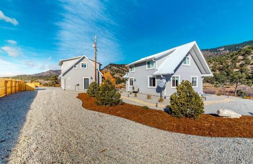 Salida House | Stone Fly River House