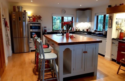 Mulranny Condo | Stone fronted detached cottage just over 2 miles from Mulranny village