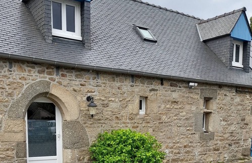 Plufur Cottage | Stone house 10 minutes from the beach