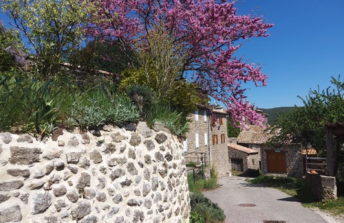 Ajoux House | Stone house in small hamlet, Ideal for nature lovers and hikers
