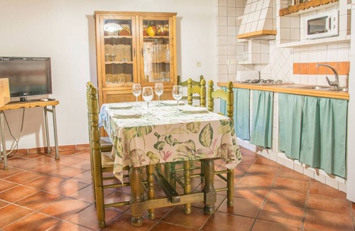 Yeste House | Stone house nº1 for 4 people, Batan Rio Tus