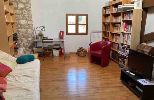 Saint-Beauzile House | Stone house, terraced garden and pool