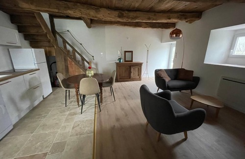 Medreac House | Stone house with jaccuzi Kerlampoui