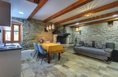 Rezanci House | Stone house with private and large pool
