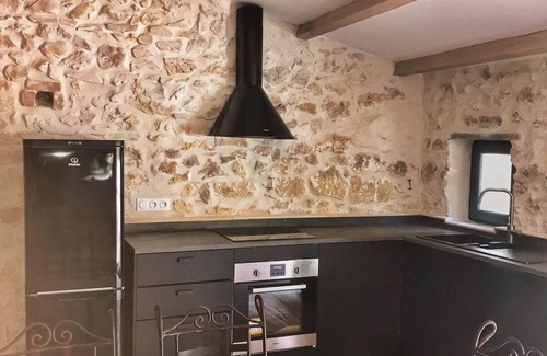 Lussan House | Stone Mazet with heated pool 15 minutes from Uzes