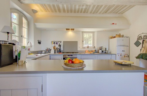 Saint-Restitut Ski Chalet | Stone Provencal farmhouse with panoramic view & swimming pool- Saint-Restitut