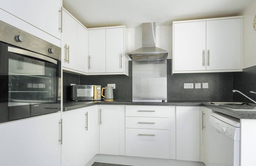 Launceston Cottage | STONE'S THROW COTTAGE, pet friendly, with open fire in Launceston