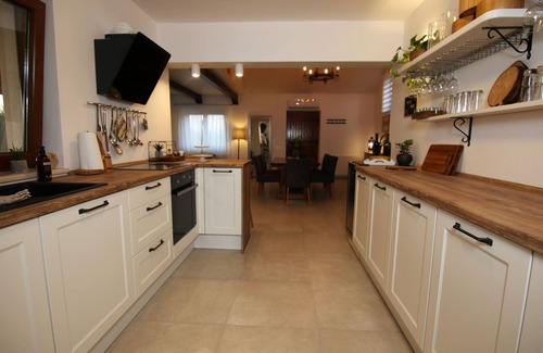 Splitska Villa | Stone Villa Olea-Three Bedroom Villa with Pool