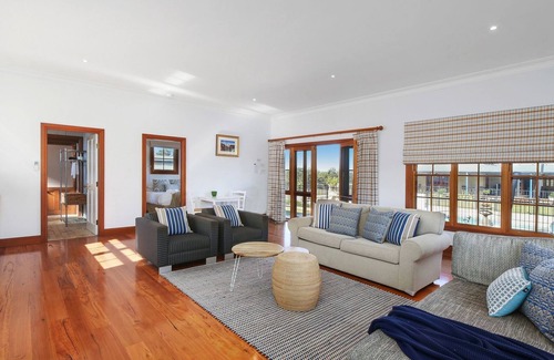 Nulkaba House | Stonegate Estate - Elegant Homestead