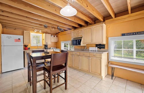 Concan House | Stonehaven @ Frio River Vacation Rentals