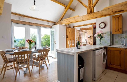 Maugersbury Cottage | STONEWELL COTTAGE, pet friendly, with a garden in Stow-On-The-Wold