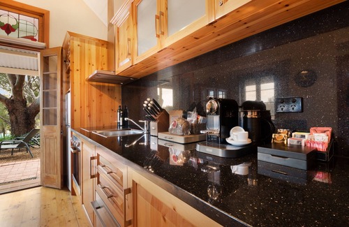 Stone Well Cottage | Stonewell Cupids Cottage