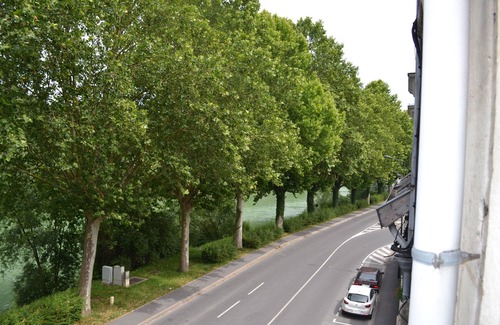 Epernay Apartment | STOPOVER IN ÉPERNAY APARTMENT 1/4 PEOPLE AT THE BORDS DE MARNE