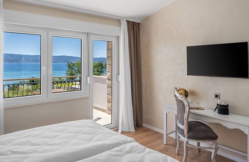 Duce Bed & Breakfast | Storge Boutique Bed & Breakfast