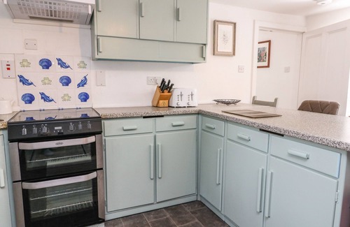 Aberdeen Cottage | STORKERY COTTAGE, pet friendly, with open fire in Peterculter