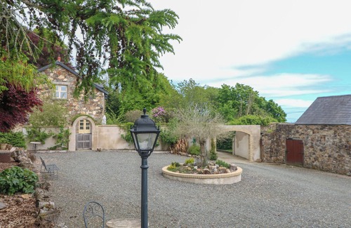 Gorey Cottage | Stormchaser