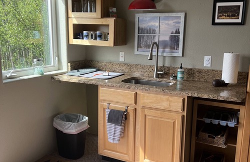 Palmer Bed & Breakfast | STORMY HILL RETREAT on Gooding Lake