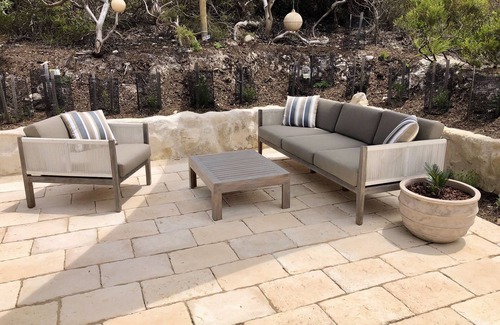 Newland House | StormySky - the closest walk to the beach.!