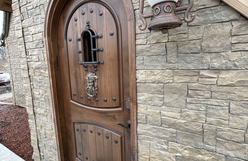 Lyons Cottage | Storybook House - A Fairy Tale Themed Cottage