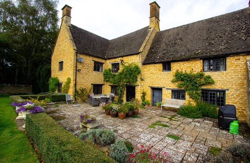 Whichford House | Stourton Manor - Cotswolds Manor House Over 4 Acres