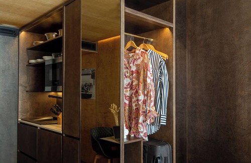 Bishop's Apartment | Stow Away Waterloo