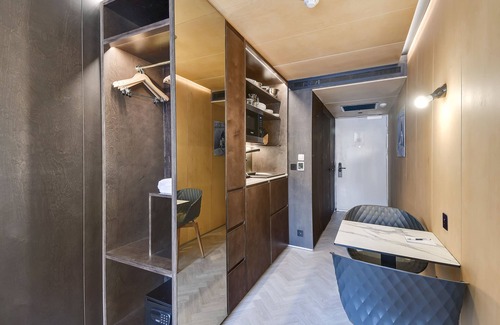 Bishop's Apartment | Stow Away Waterloo