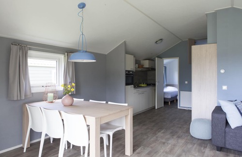 Sint Maartensvlotbrug RV Rental | Strand 49 Camping & Glamping