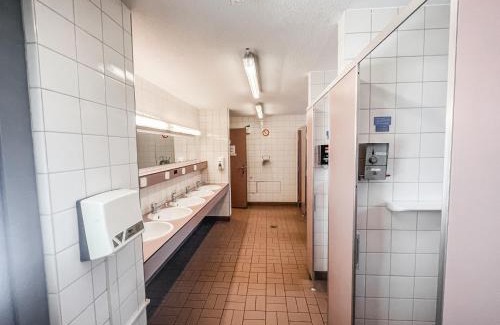 Steckborn Hostel | Strandbad Steckborn mit Herberge, Camping & Glamping