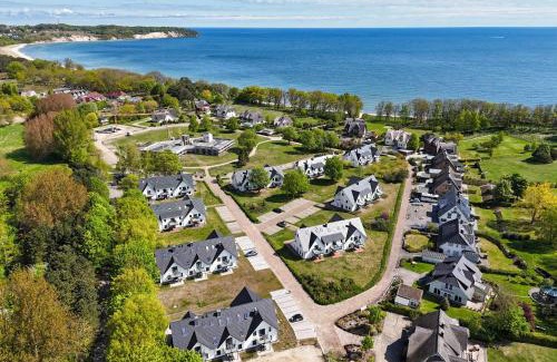 Lobbe Apartment | strandnahe FeWo mit Terrasse, gratis Nutzung vom AHOI Erlebnisbad und Sauna in Sellin - Rex Rugia FeWo 10-1