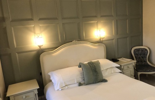 Hayton Hotel | String of Horses