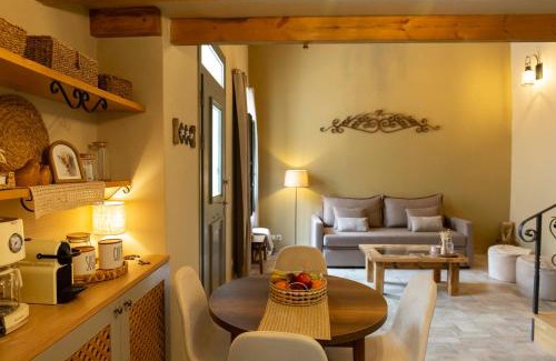 Markopoulon Apartment | Strofilia House Near ATH Airport