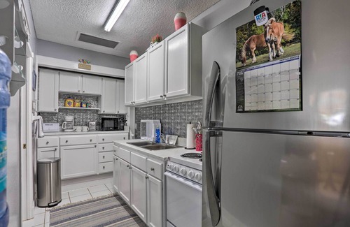 Beau Rivage West Apartment | Stuart Apartment w/Patio Near St Lucie River!