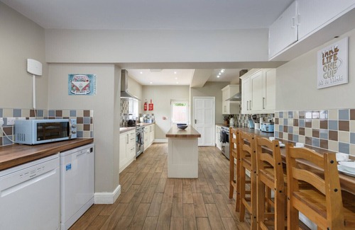 Norwich House | Stubbs House, Loddon, sleeps 20, 2 hot tubs