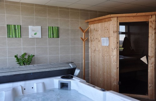 Valros Apartment | Studio 1 person in Residence 5km from Pézenas