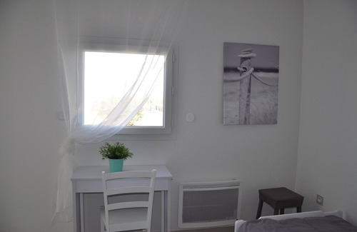 Valros Apartment | Studio 1 person in Residence 5km from Pézenas